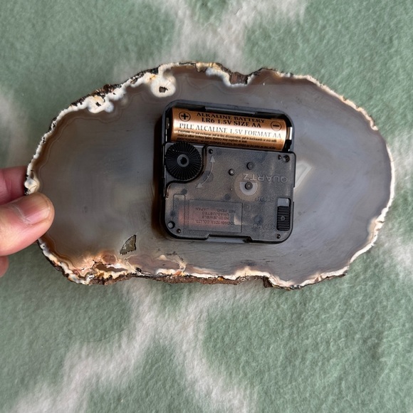 Gray Brown Agate slice Clock - Picture 3 of 5